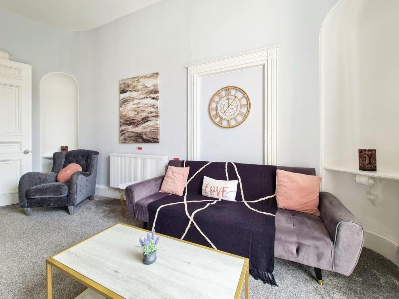 Margaret'S Terrace By Fortuna Property Cheltenham Esterno foto