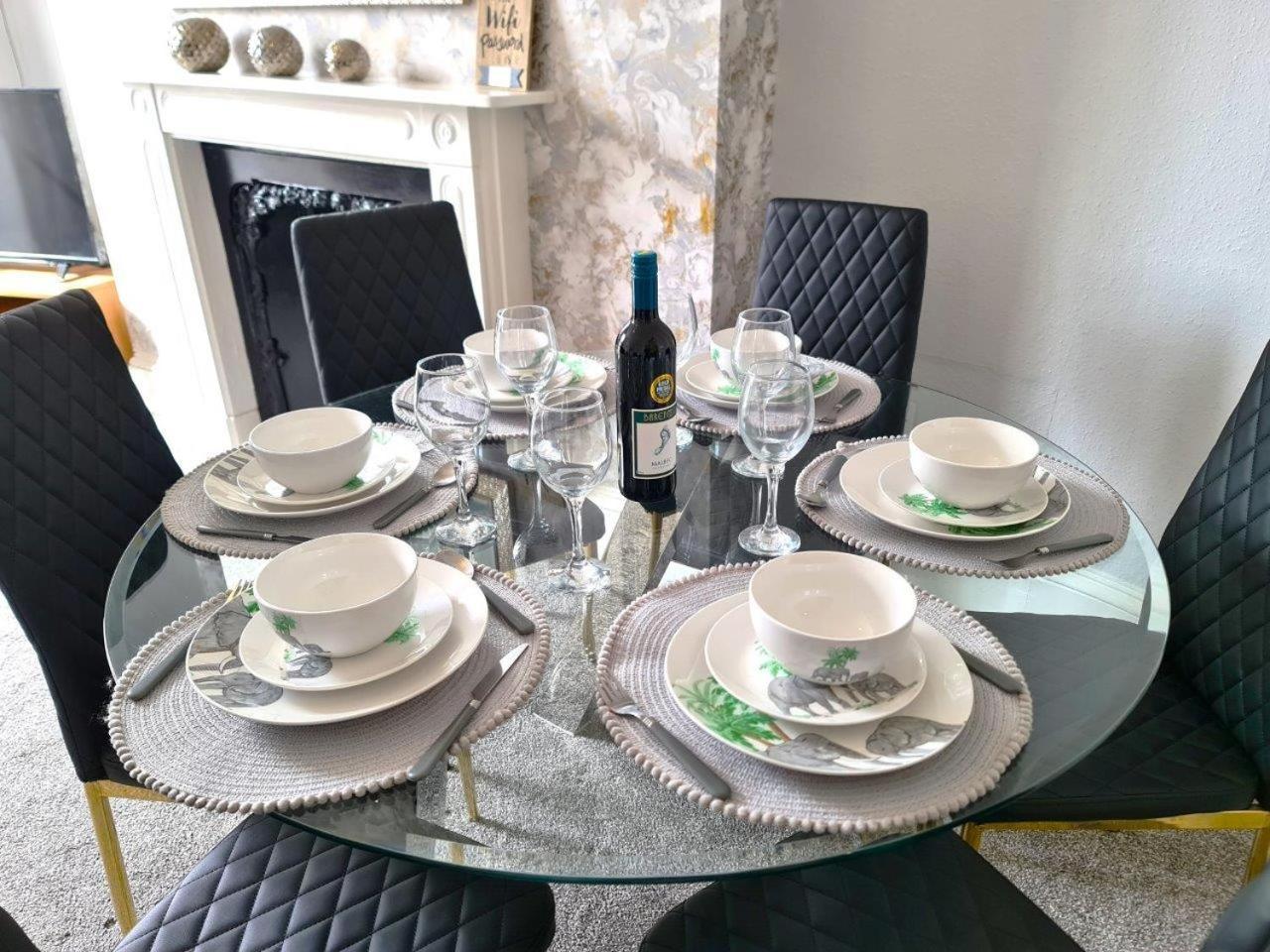 Margaret'S Terrace By Fortuna Property Cheltenham Esterno foto