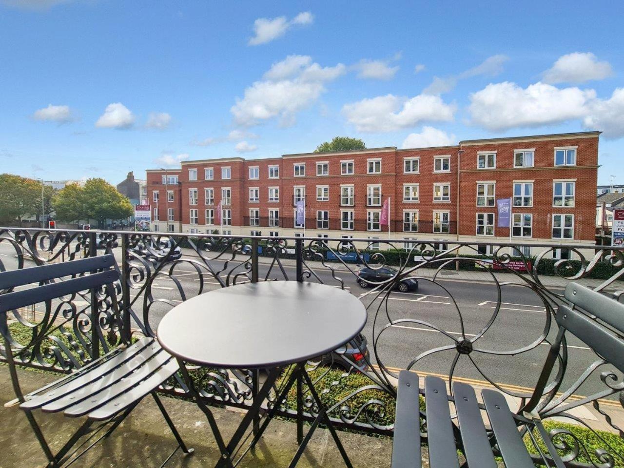 Margaret'S Terrace By Fortuna Property Cheltenham Esterno foto